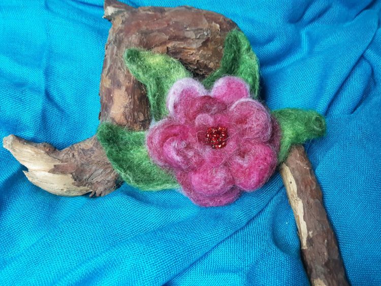 Розовый цветок ( 4 листочка вверх) — PalitraMastera