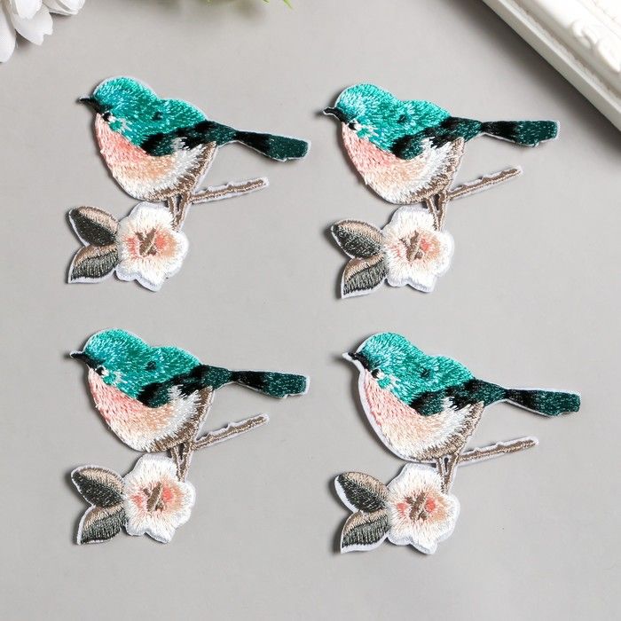 Декор для творчества текстиль вышивка &quot;Птичка на ветке с цветком&quot; 6,5х6,2 см  9127364 — PalitraMastera