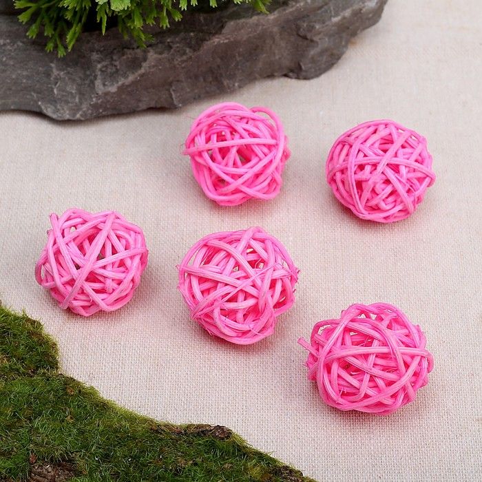 Шар декоративный из лианы, набор 5 шт, размер 1 шт 3 см, цвет розовый  9192458 фото 1 — PalitraMastera