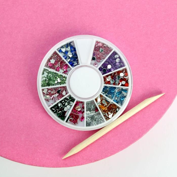 Набор фигурных страз для декора ногтей (12 цветов) и апельсиновая палочка "Будь в тренде!"  5146752 &mdash; PalitraMastera