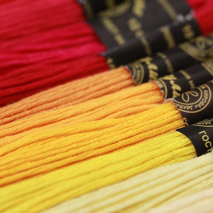 Набор ниток мулине Петербурженка (наб 100шт цена за наб) 10±1м ПНК им.Кирова МИКС 4529579 — PalitraMastera