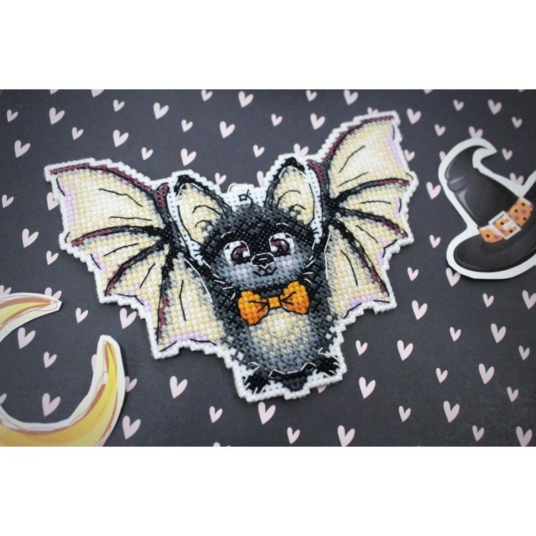 Р-304 Набор для вышивания на пластиковой канве МП Студия 'Летучий джентльмен' 9*12см — PalitraMastera