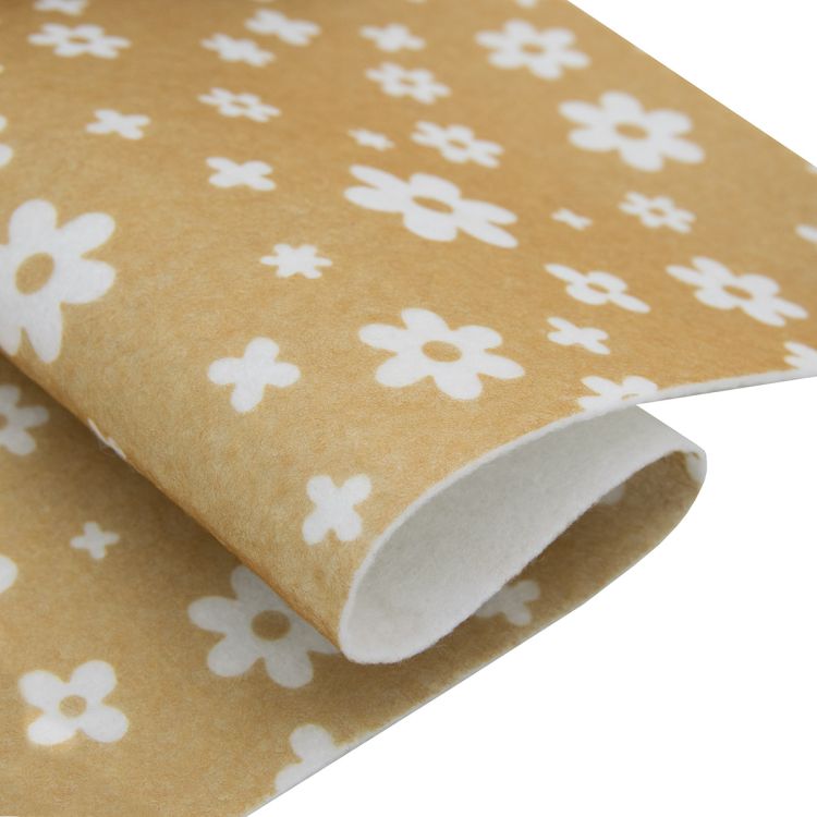 Фетр листовой мягкий с рисунком 'Цветочки', 1.0мм, 170гр, 20х27см, 10 шт/упак, Astra&amp;Craft (YF641/AF823 бежевый/телесный) — PalitraMastera