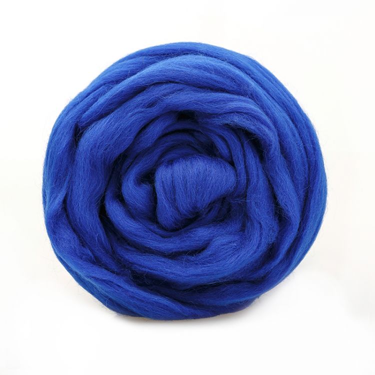 Тонкая шерсть 100% василек 026, 100 гр мериносовая для валяния &mdash; PalitraMastera