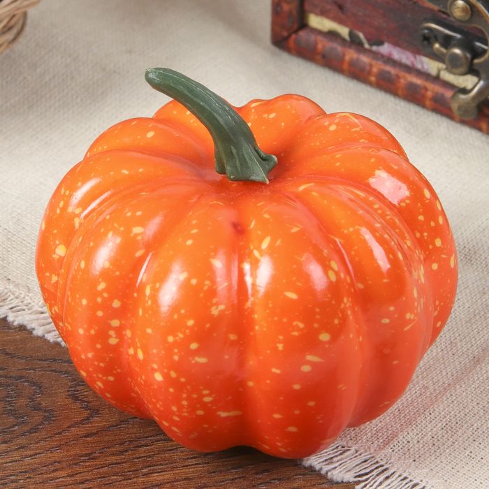 Муляж тыква круглая 8,5*5,5 см  3601733--- фото 1 — PalitraMastera