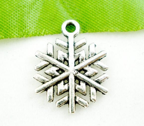 Подвеска &quot;Снежинка Рождественская, морозная&quot; 19x17mm (под серебро) — PalitraMastera