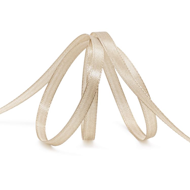 Лента атласная 0,6см*22,86м (068 бежевый) — PalitraMastera