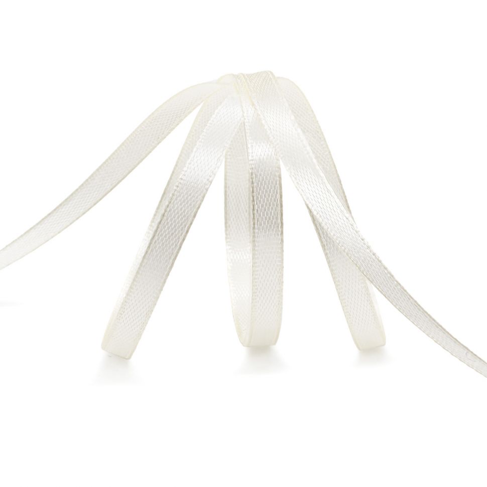 Лента атласная 0,6см*22,86м (047 молочный) фото 1 — PalitraMastera