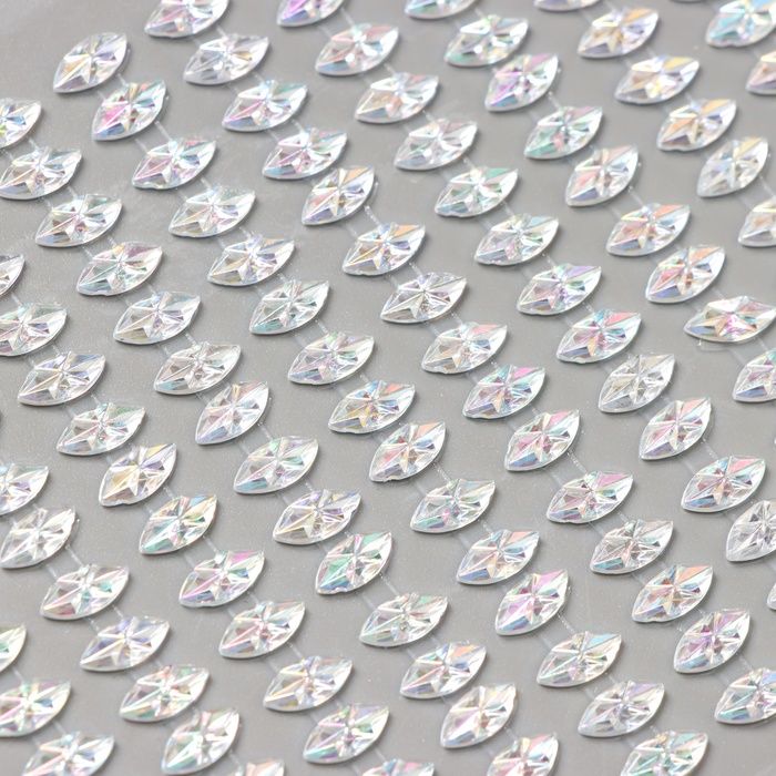 Наклейка пластик стразы "Капли" серебро 15х9 см  10536714 &mdash; PalitraMastera