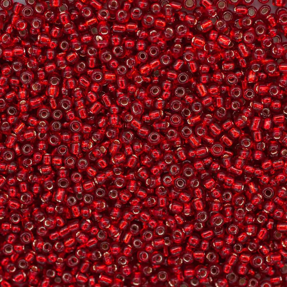 Бисер Astra&Craft 11/0, 20г (25В бордовый/прозр.серебрист.центр (круг.отв.)) фото 1 — PalitraMastera