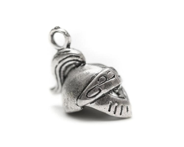 из набора металлических подвесок РЫЦАРСКИЙ ШЛЕМ 18*12мм, 1шт — PalitraMastera