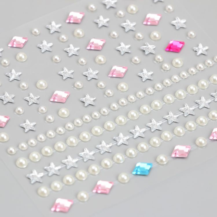 Наклейка пластик стразы, жемчужины "Цветочки, ромбики" 8,5х9,5 см  9735545 &mdash; PalitraMastera