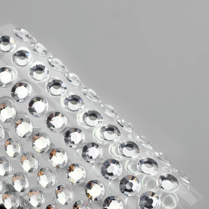 Стразы самоклеящиеся, d=6 мм, набор 160 шт. на листе, серебряный &mdash; PalitraMastera