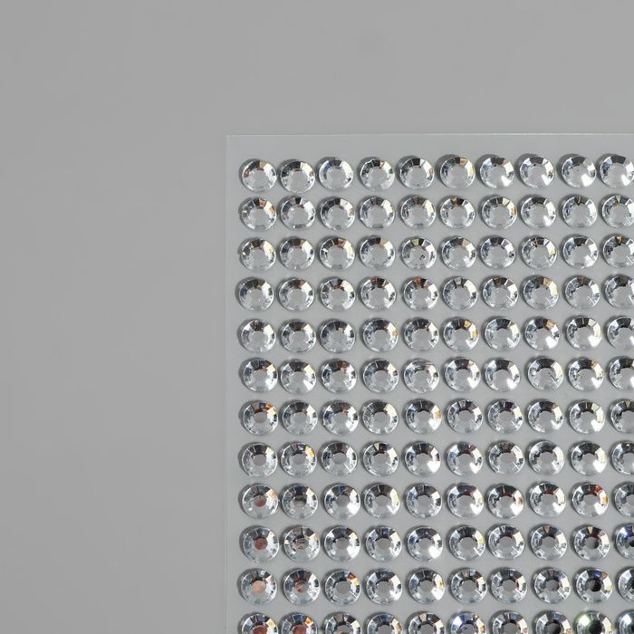 Стразы самоклеящиеся, d=6 мм, набор 160 шт. на листе, серебряный &mdash; PalitraMastera