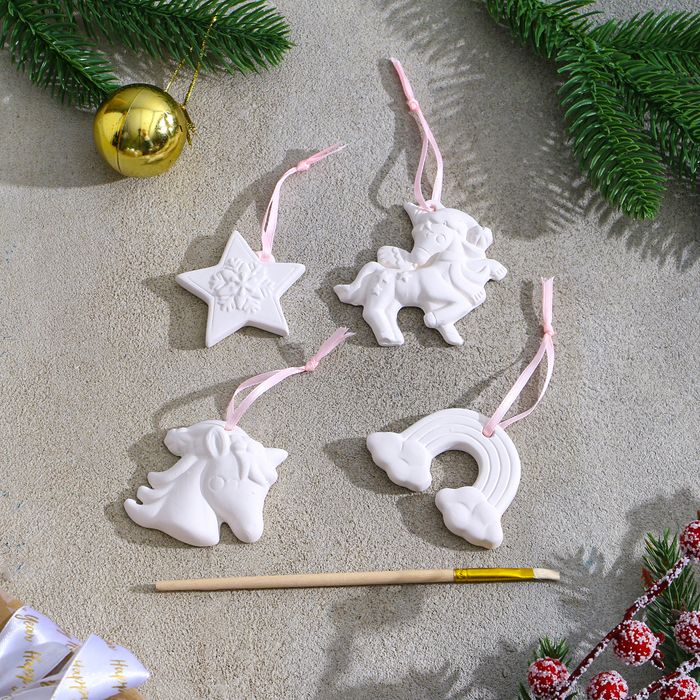 Ёлочные игрушки под раскраску 4 шт. «Единороги» с подвесом, кисть фото 1 &mdash; PalitraMastera