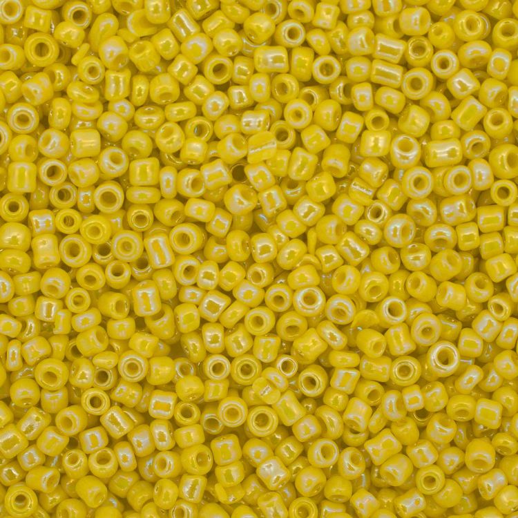Бисер Астра 11/0, 20г (402 желтый/непрозр.радужный) — PalitraMastera