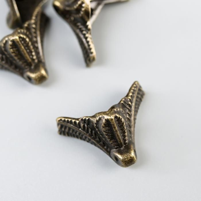 Уголок (ножка) для шкатулки металл "Рептилия" (набор 4 шт) 1,5х2х1,5 см 1364559 &mdash; PalitraMastera