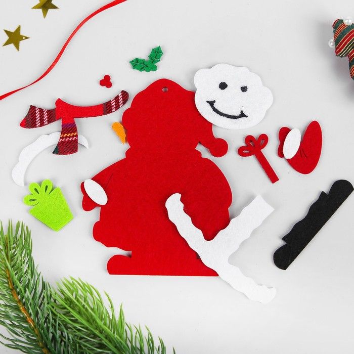 Ёлочная игрушка из фетра «Снеговик с подарком», набор для творчества, своими руками — PalitraMastera