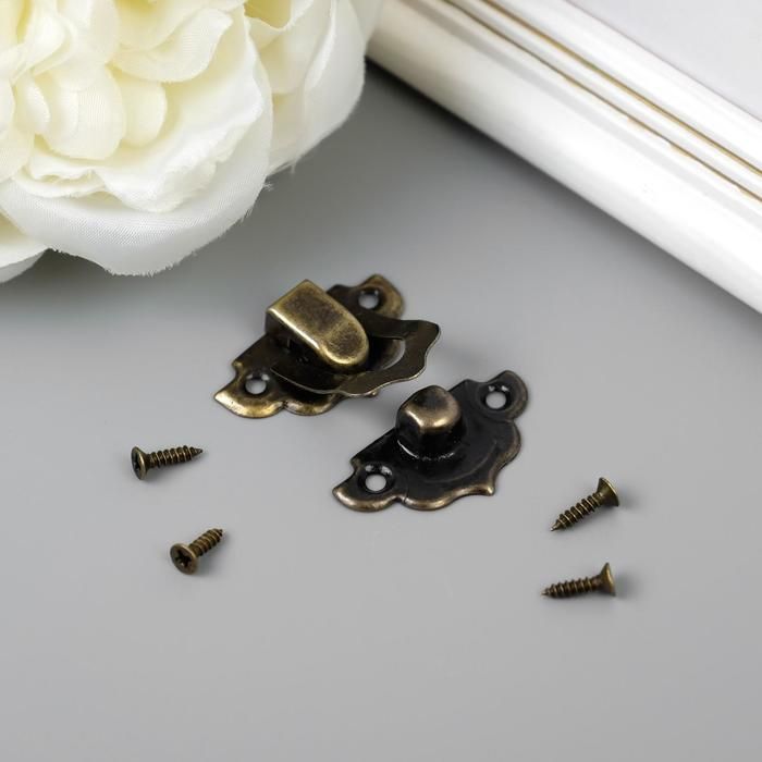 Замок металл для шкатулки бронза + гвозд. 1 шт 2,9х3 см  3539210 &mdash; PalitraMastera