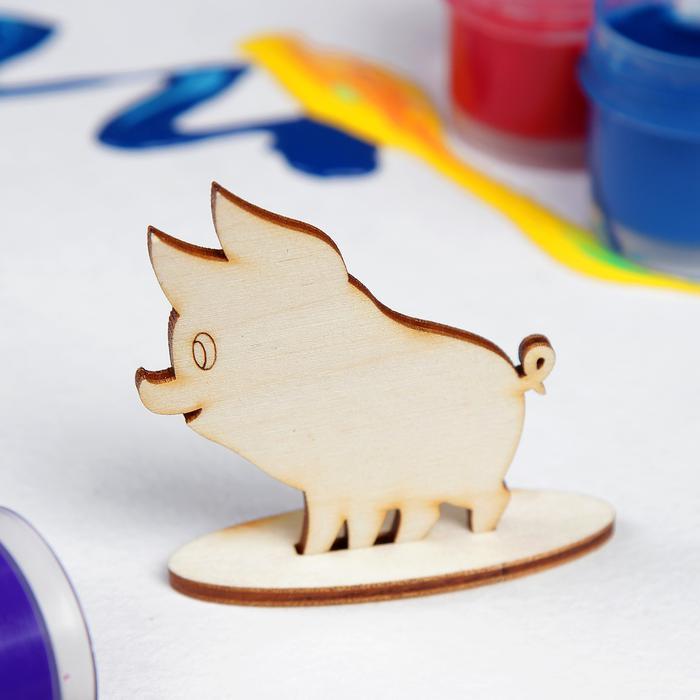 Заготовка "Маленький свин", на подставке, 6х6х2см  3698141 фото 1 &mdash; PalitraMastera